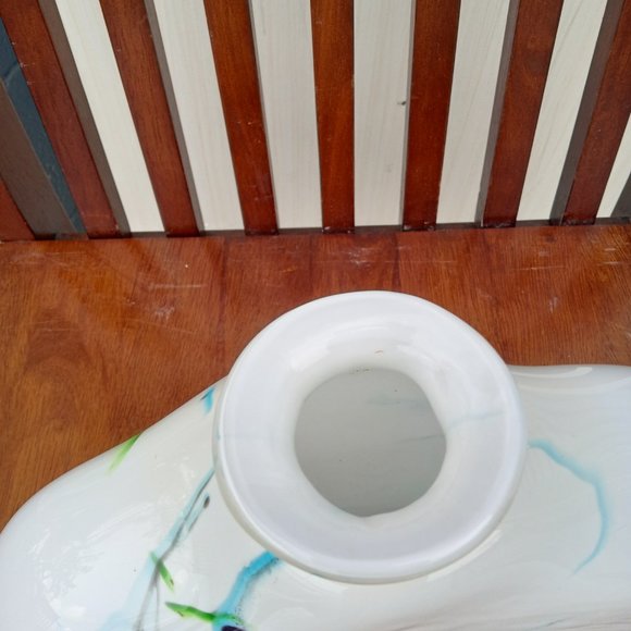 Beautiful Vase, Signed.  Can't make out Sign. - Picture 4 of 6